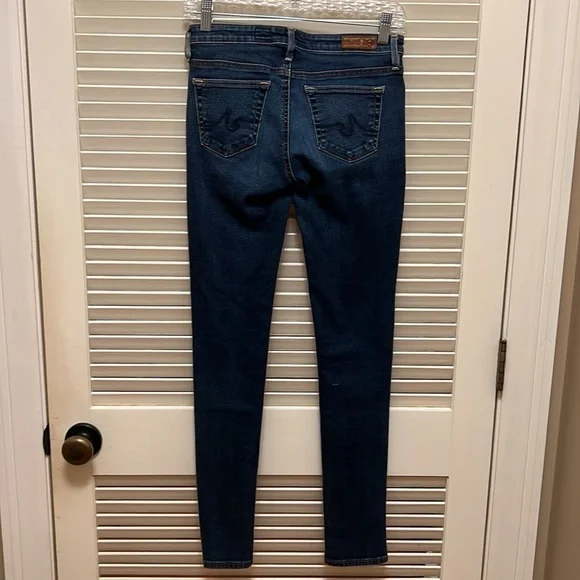 41. AG The Stilt Cigarette Leg Jeans in Medium Wash , Size 25